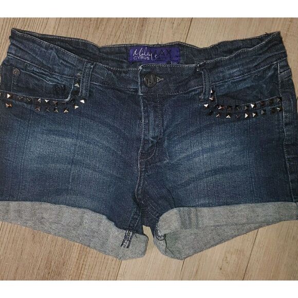 Miley Cyrus Jean Studded Pockets Shorts Junior Size 13. - Picture 1 of 6